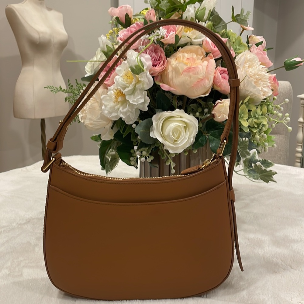 De Meriel Covertible Bag with Gold Chain